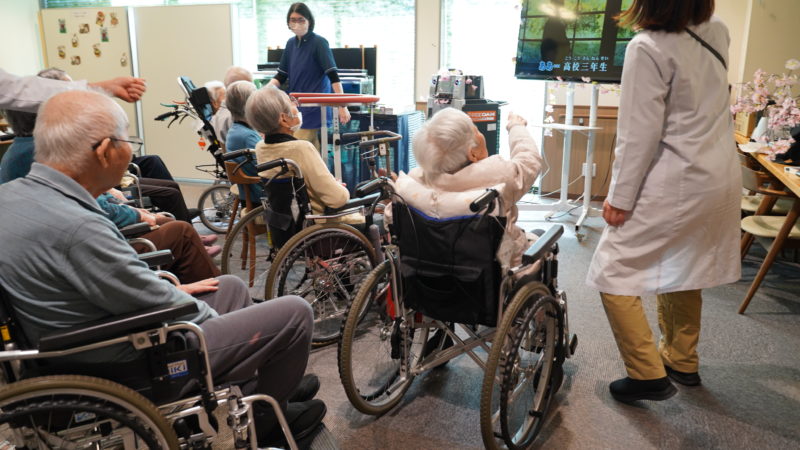 ふたみ苑でカラオケ大会を開催いたしました